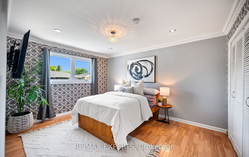 7 GOODWOOD ROAD, Brampton, ON L6S1C4
