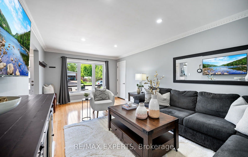 7 GOODWOOD ROAD, Brampton, ON L6S1C4