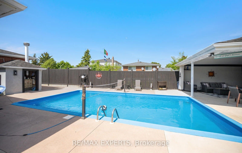 7 GOODWOOD ROAD, Brampton, ON L6S1C4