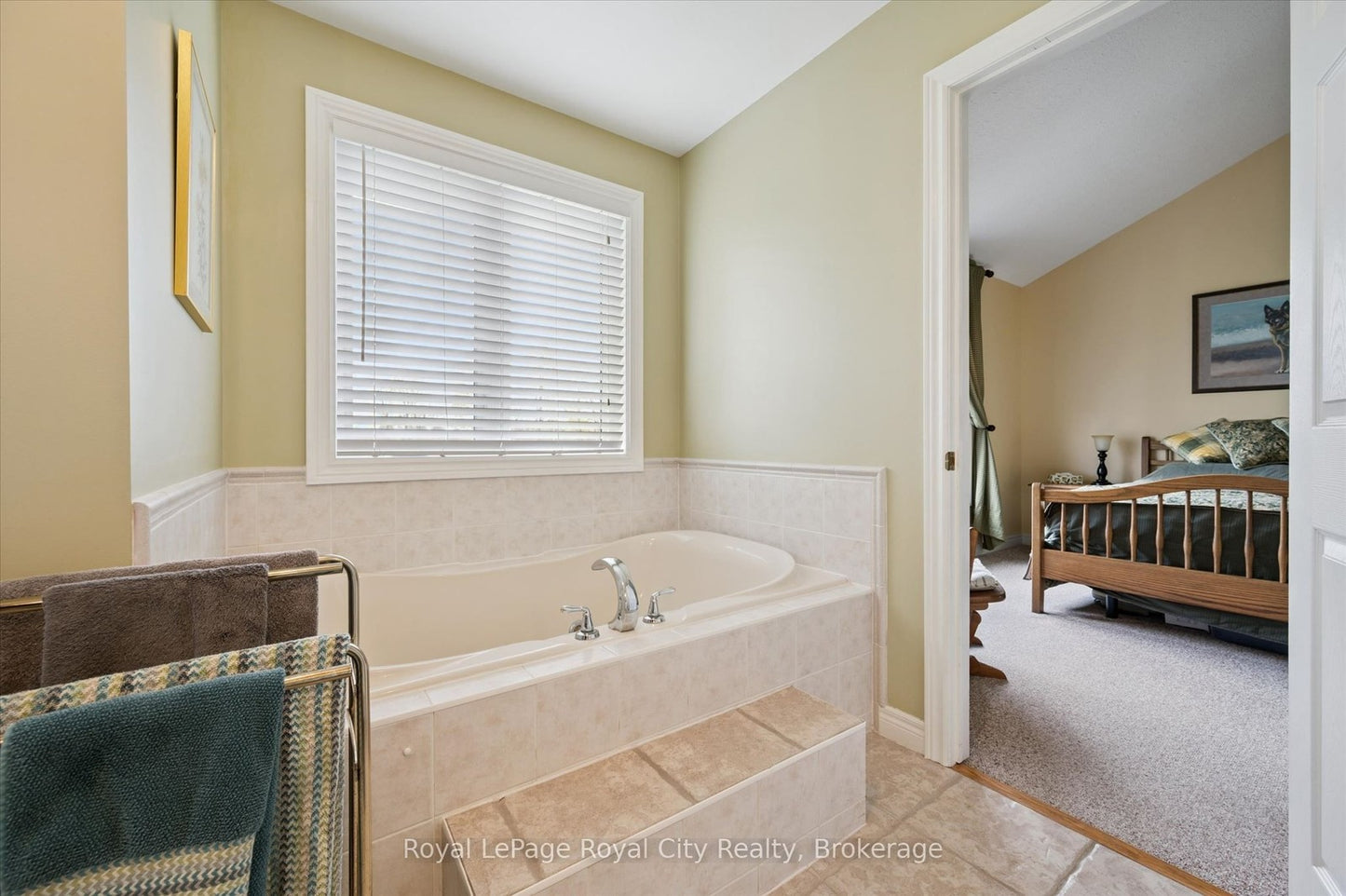 8284 INDIAN TRAIL Guelph/Eramosa, Ontario N0B2K0